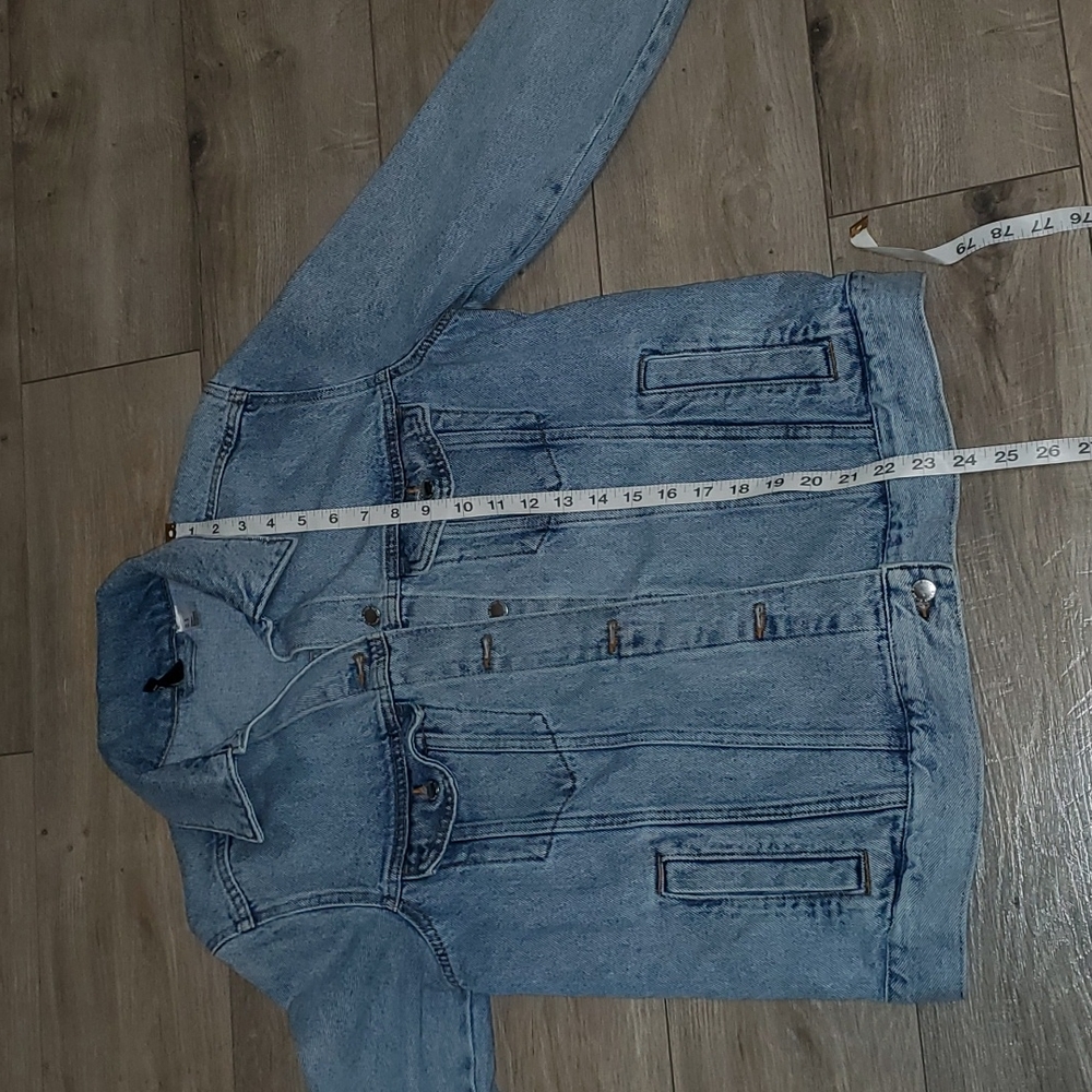 Like New Jean Jacket - Picture 7 of 8